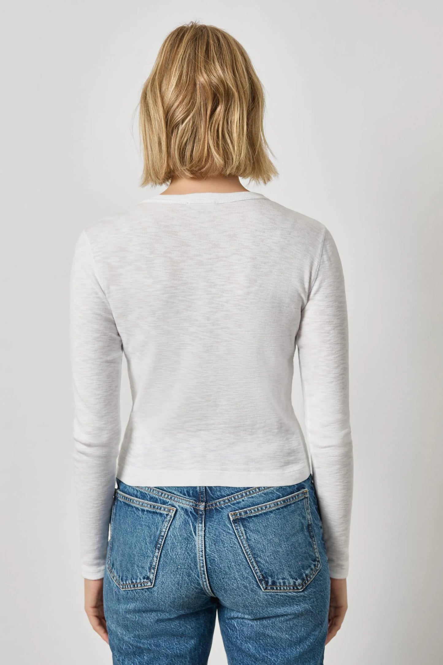 RIBBED SLUB SNAP V-NECK