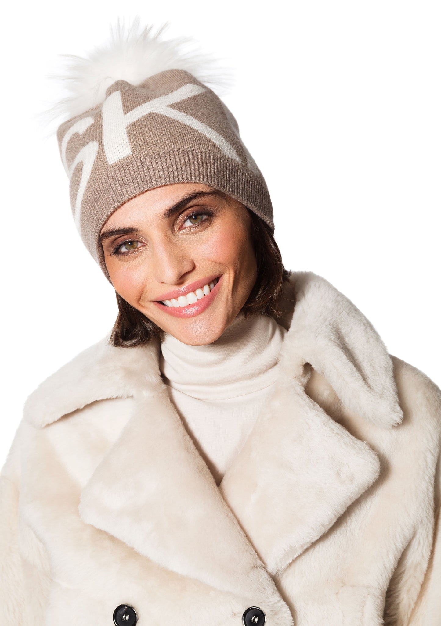 SKI POMPOM HAT