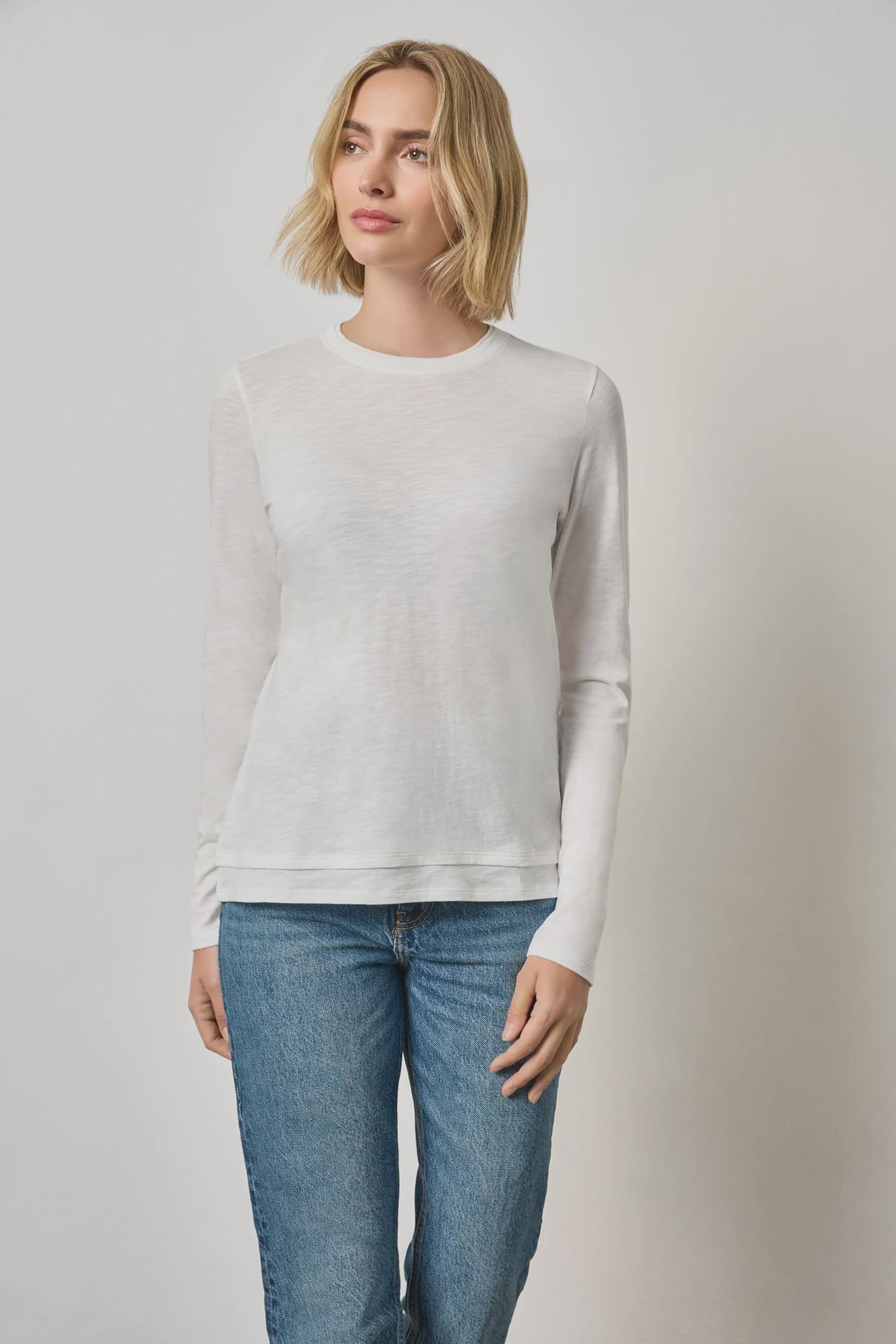 PANELED HEM LONG SLEEVE CREW