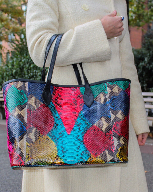 Nobelle: Chic Shoulder Bag For Women with Gold Chain Detail – Page 2