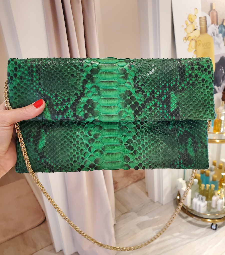GREEN PYTHON ENVELOPE (70" REMOVABLE GOLD CHAIN)